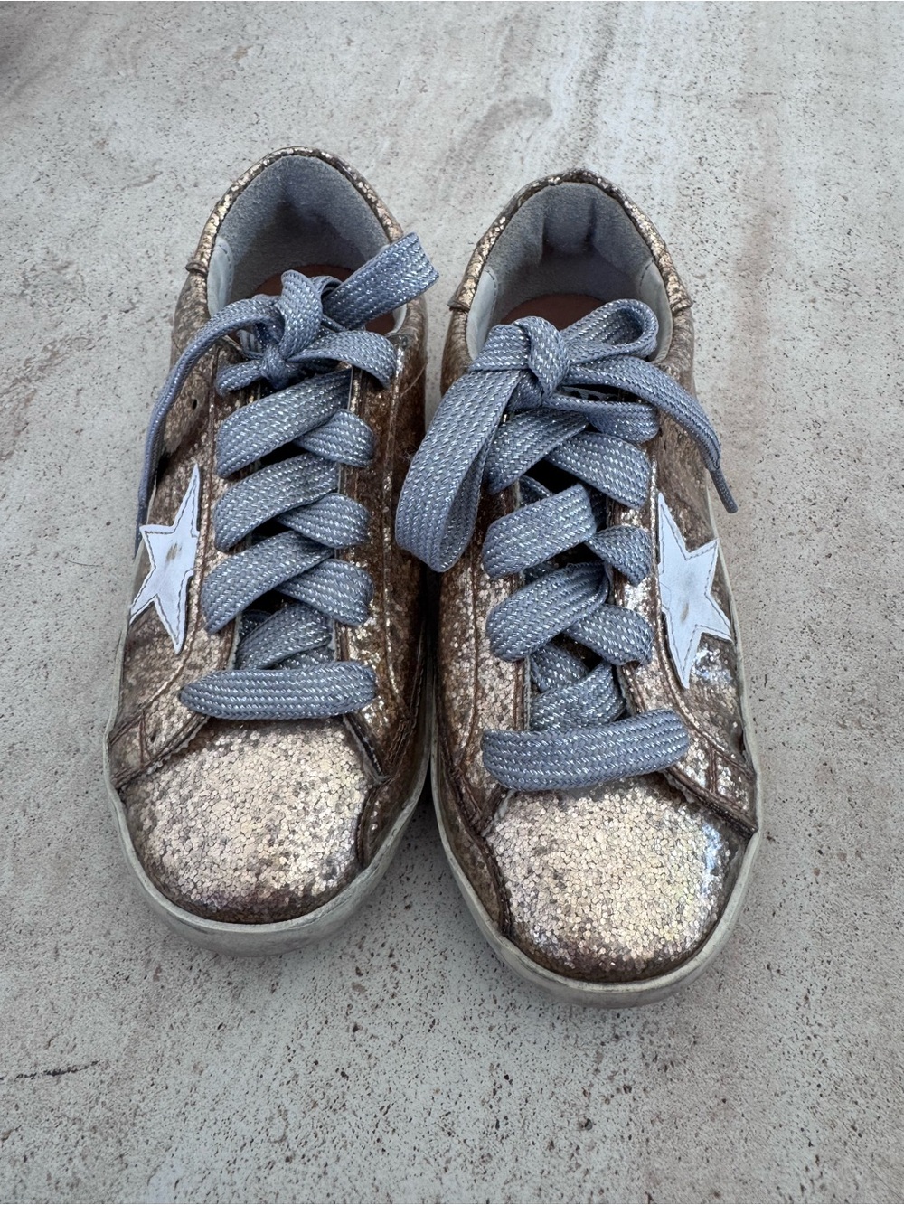 Golden Goose Kids Glitter Lace-Up Sneakers in Metallic Gold with White Star